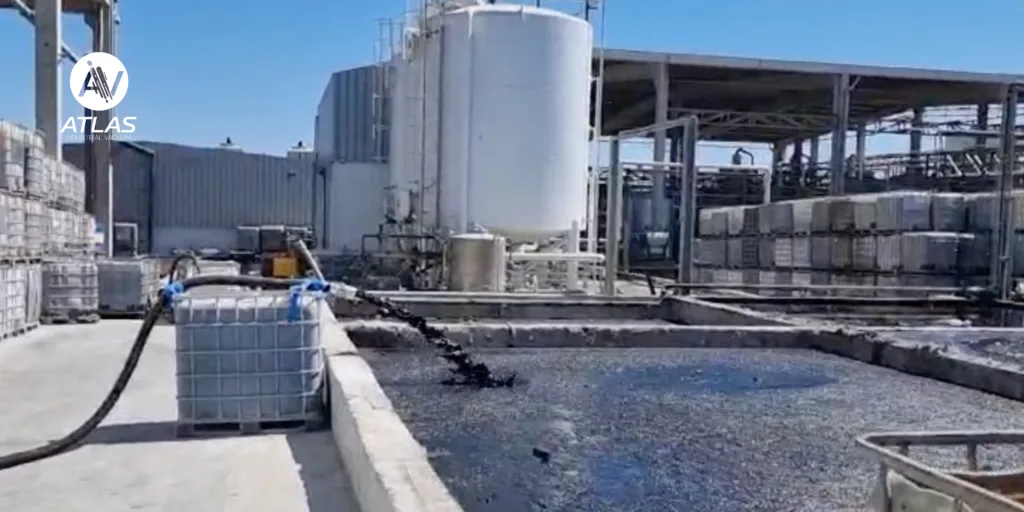 Air-powered vacuum system cleaning sludge in a maritime environment